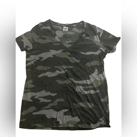 PINK Victoria Secret Camo v-neck t-shirt - Picture 2 of 3